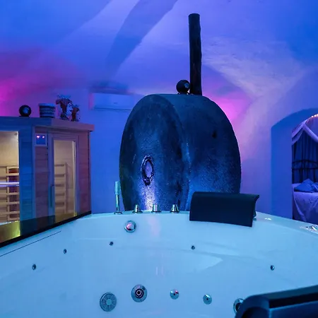 Grotta Azzurra - E Oda ve Kahvaltı *